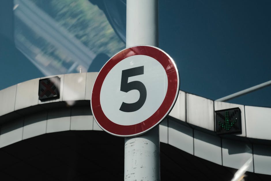 Circular sign with number 5